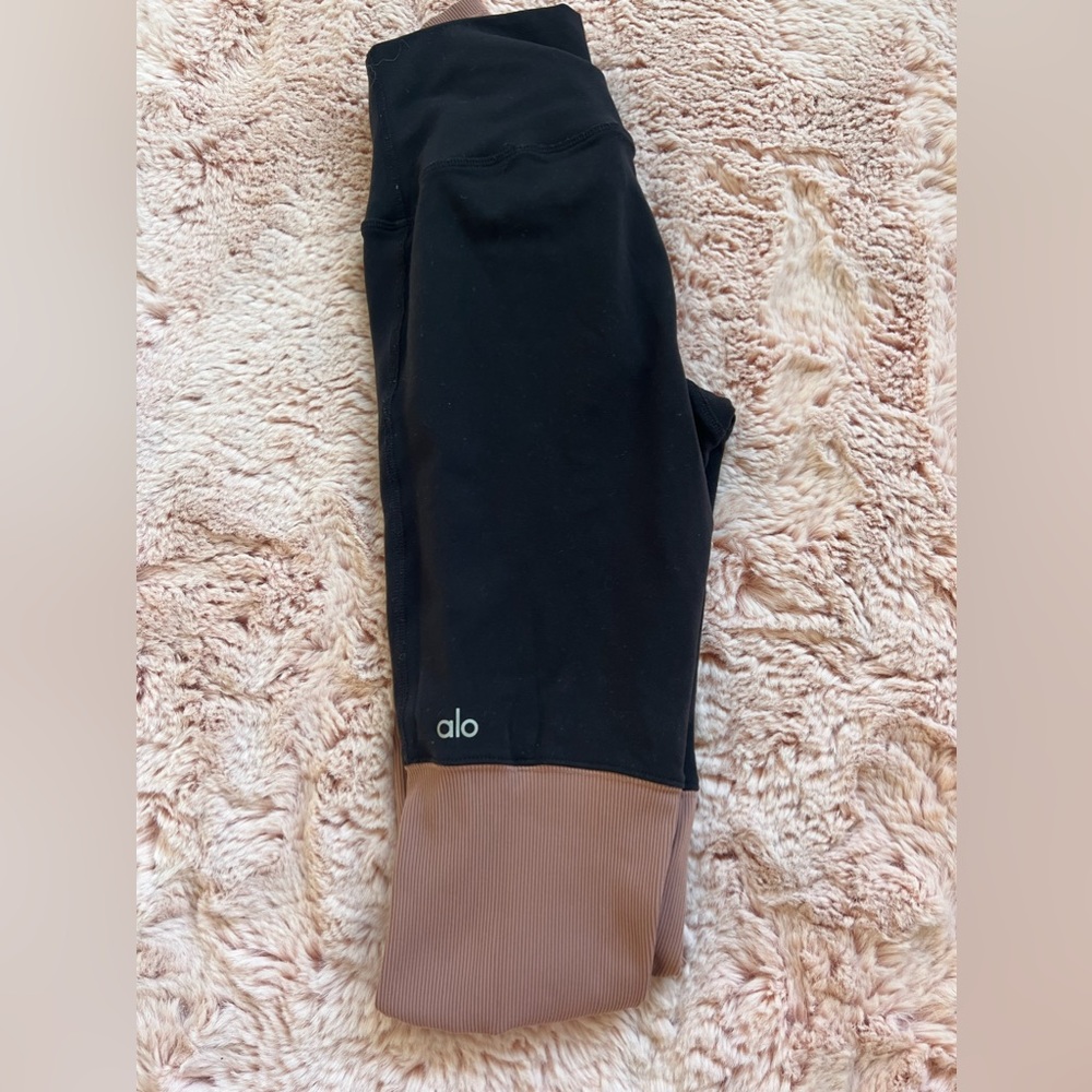 ALO yoga leggings
